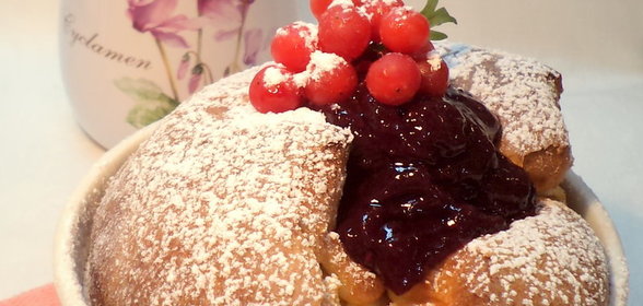 Йоркширские пудинги с конфитюром Лесные ягоды от DARBO!