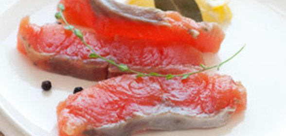 Соленая красная рыба