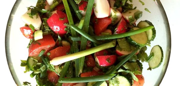 Фермерский салат с нерафинированным маслом