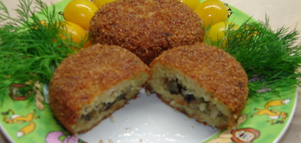 Перец, фаршированный сыром, маслом и чесноком
