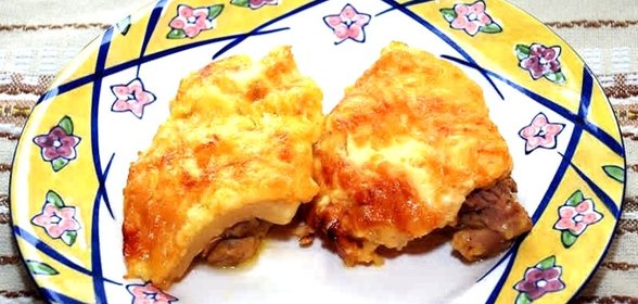 Куриная грудка с ананасами и сыром