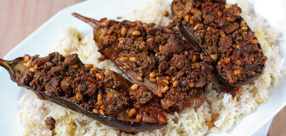 Фаршированные баклажаны с кедровыми орешками