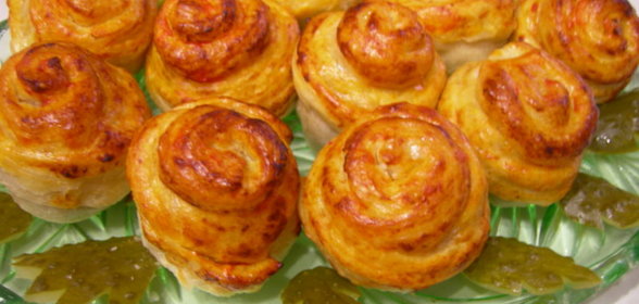 ТЕФТЕЛИ В СЛОЕНОМ ТЕСТЕ «РОЗОЧКИ»