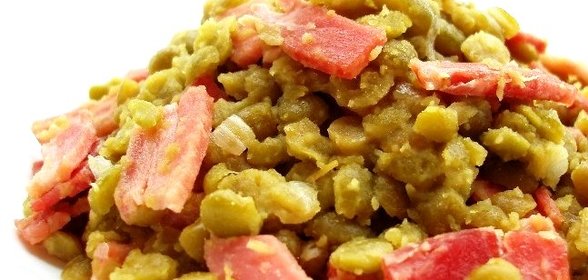 Гороховая каша с копченостями