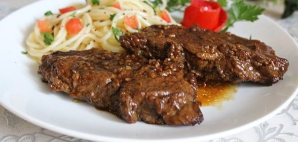 Острая говядина в красном вине