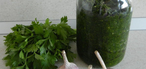 Аджика зелёная