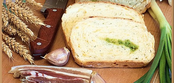Хлеб с сыром и укропом