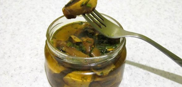Шампиньоны в маринаде с куркумой