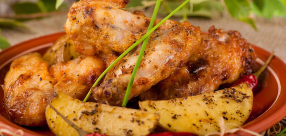 Куриные крылышки в соусе барбекю