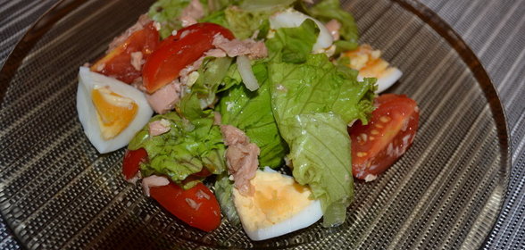 Салат с тунцом и бальзамическим уксусом