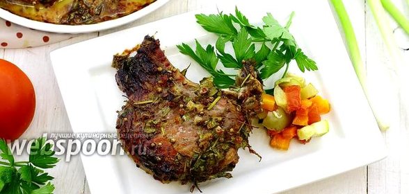 Свинина в духовке, в маринаде из белой смородины