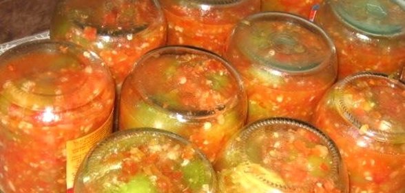 Аджика из зеленых помидоров сырая