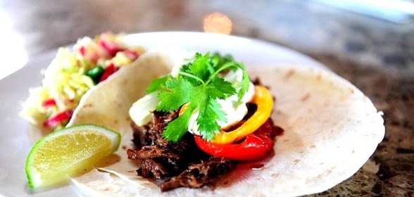 Тортильяс с говядиной, перцем и луком