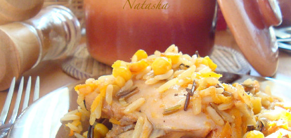 Курица с рисом и кукурузой в томате