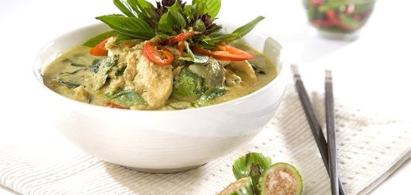 Курица в зеленом карри