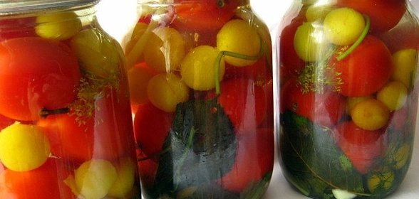 Маринованные помидоры с алычой (без уксуса)