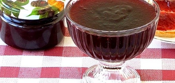 Повидло из яблок и ежевики