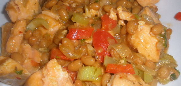 Чили из лосося с фасолью