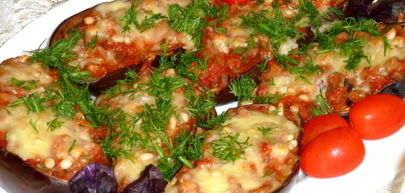 Баклажановые лодочки, фаршированные