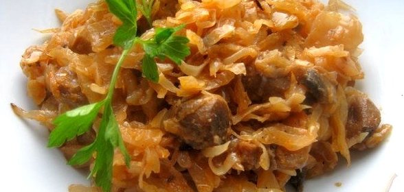 Капуста, обжаренная с грибами