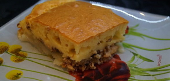 Заливной пирог с консервированной сайрой