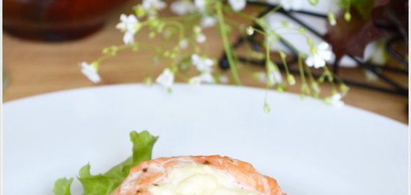 Семга, запеченная со сливочным сыром