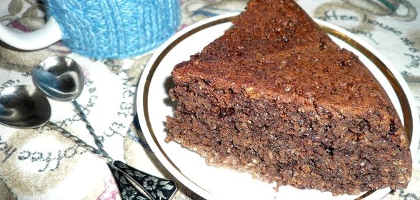 Овсяный пирог с вишневым вареньем