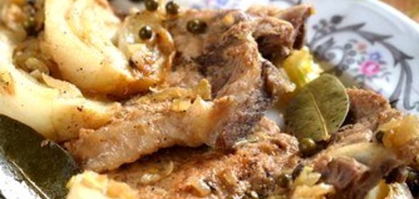 Жареная свиная вырезка с фенхелем и чесноком
