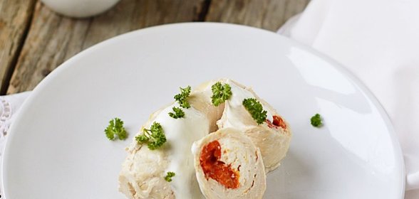 Рулеты из курицы с творогом и болгарским перцем