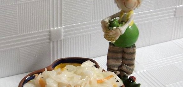 Тушеная квашеная капуста с рисом