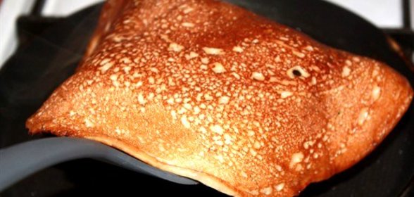 Картофельные блинчики с кервельным соусом