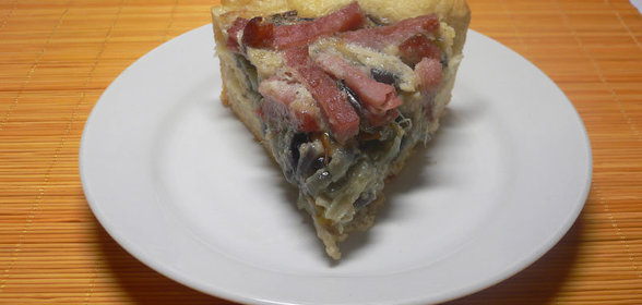 Луковый пирог с окороком