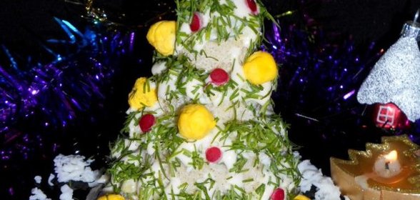 Новогодняя елочка из бутербродов