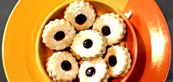 Двойные печенья с джемом