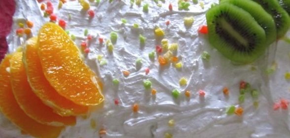 Яблочный десерт со сливовым джемом