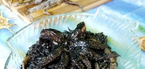 Ризотто с чернилами каракатицы