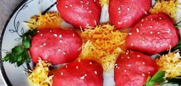 Закуска «Клубничка» (сельдь под шубой)