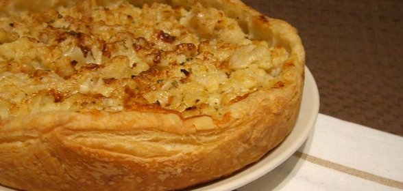 Красная фасоль, тушенная с грибами и сыром в соевом соусе