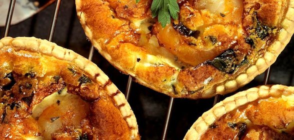 Киш с креветками