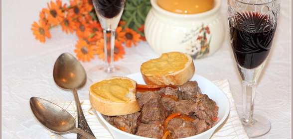 Сочная тушеная говядина (de boeuf juteuse ragoût)