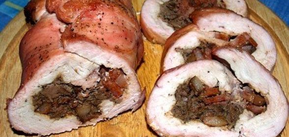 Рулет из индейки, фаршированый охотничьим паштетом