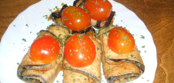 баклажанные рулетики