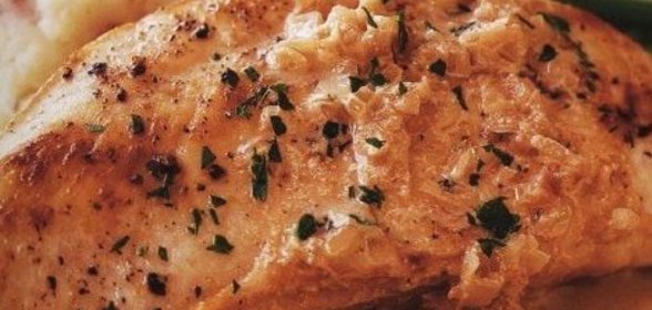 Куриные грудки под соусом с хересным уксусом