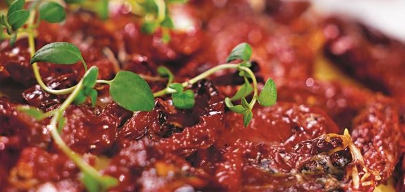 Картофельная запеканка с сушеными помидорами