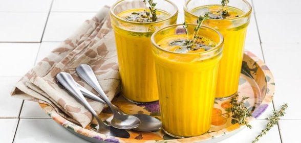 Морковный суп с зеленым маслом