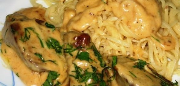 Печень в сырном соусе