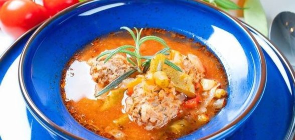 Суп с фрикадельками по-мексикански