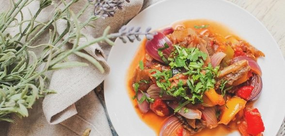 Аджапсандали – грузинская закуска из овощей