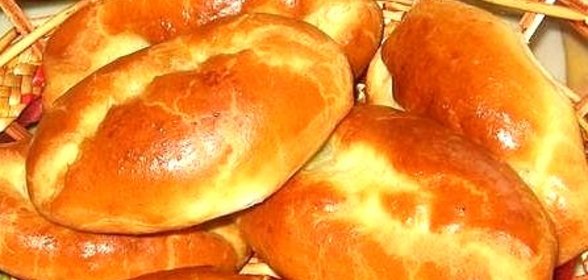 Печеные пирожки с яблоками