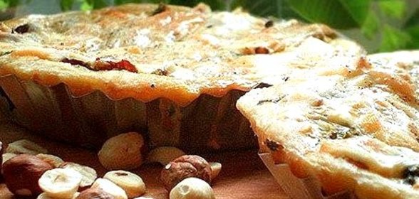 Киш с козьим сыром и лесными орехами